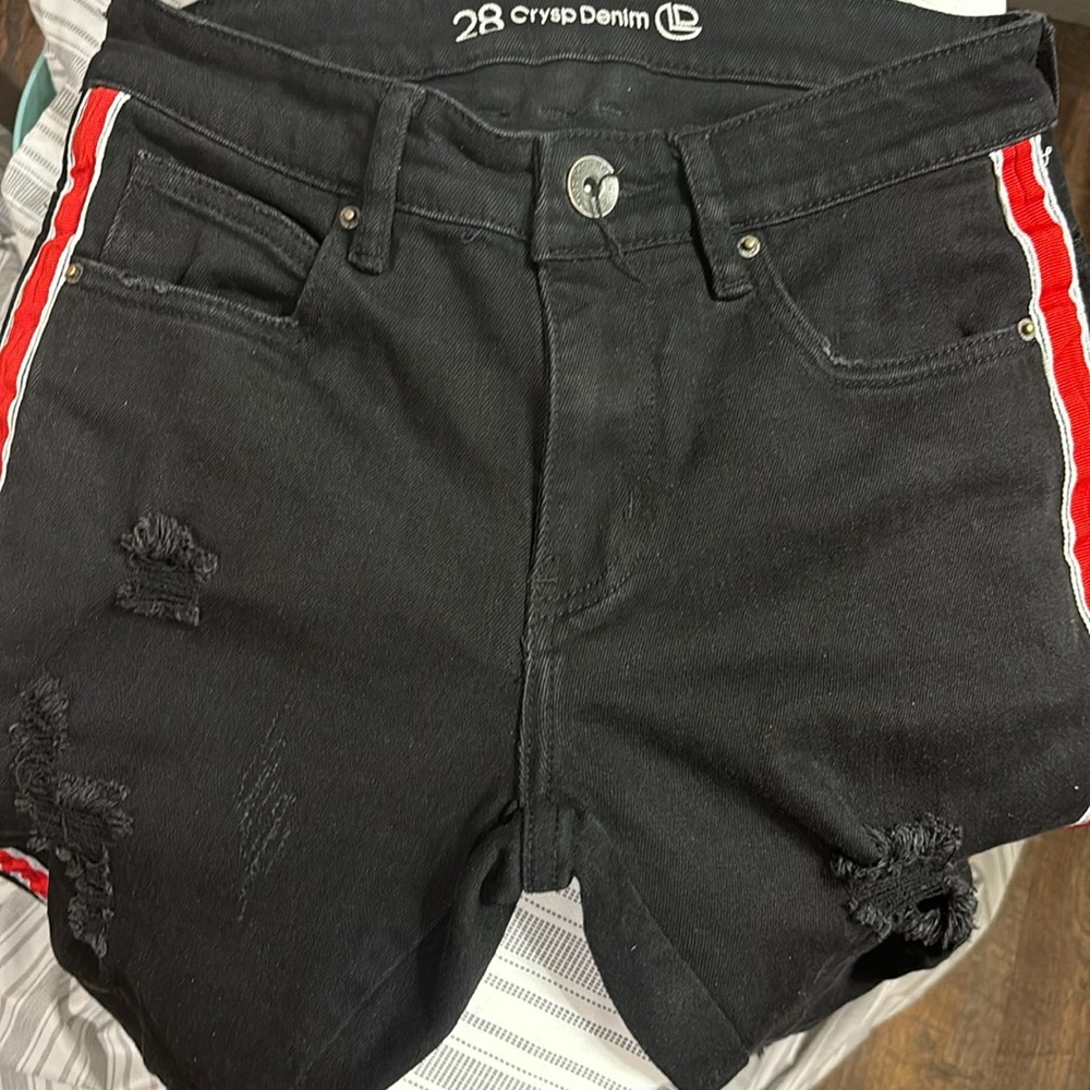 Crisp Black And Red Stripes